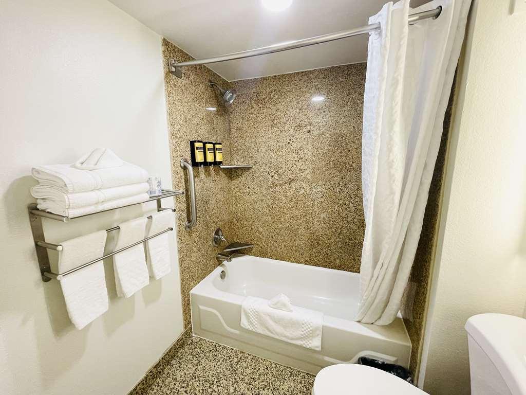 Best Western Plus Sugar Land/Stafford Room photo