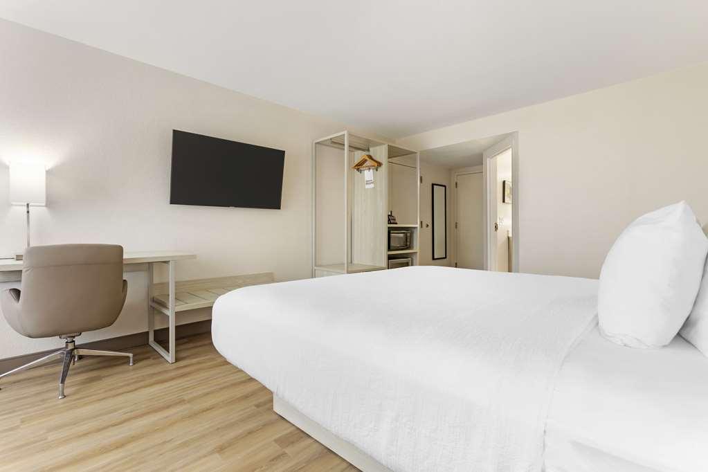 Best Western Plus Sugar Land/Stafford Room photo