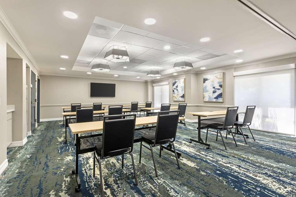 Best Western Plus Sugar Land/Stafford Facilities photo